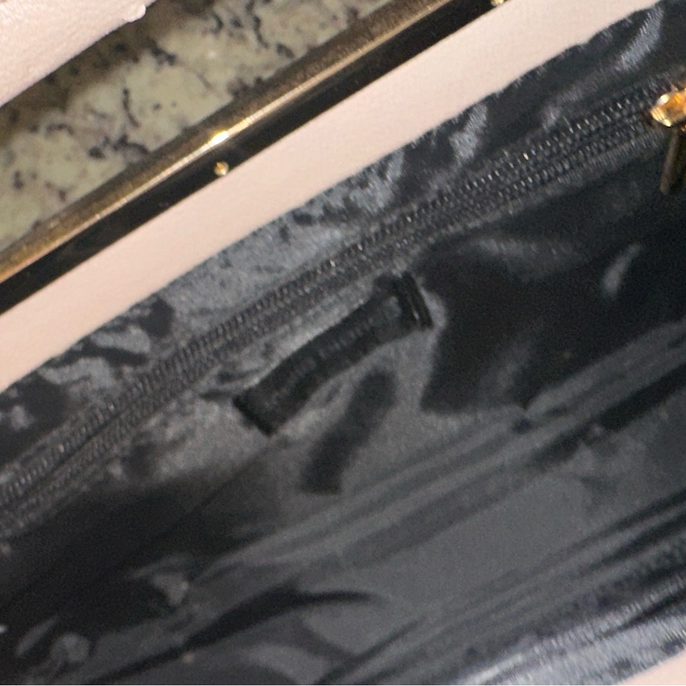 Top Clutch - Picture 3 of 5